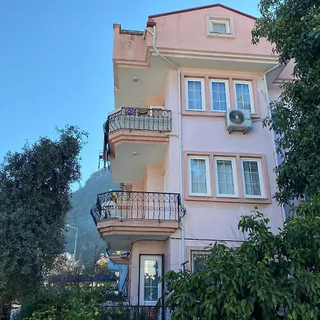 Center Of 2 Bedroom,1 Living Room,1 Additional Sitting And Bed Room,2 Bathroom Luxury,spacious And Dublex Διαμέρισμα *