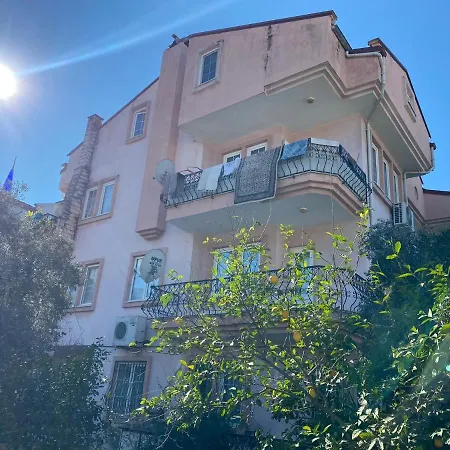 Center Of 2 Bedroom,1 Living Room,1 Additional Sitting And Bed Room,2 Bathroom Luxury,spacious And Dublex Φετιγιέ
